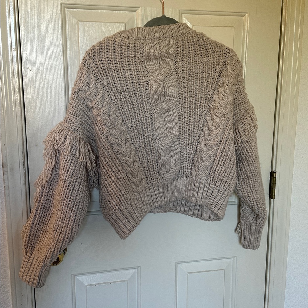 H&M NWOT fringe sweater - Picture 4 of 6